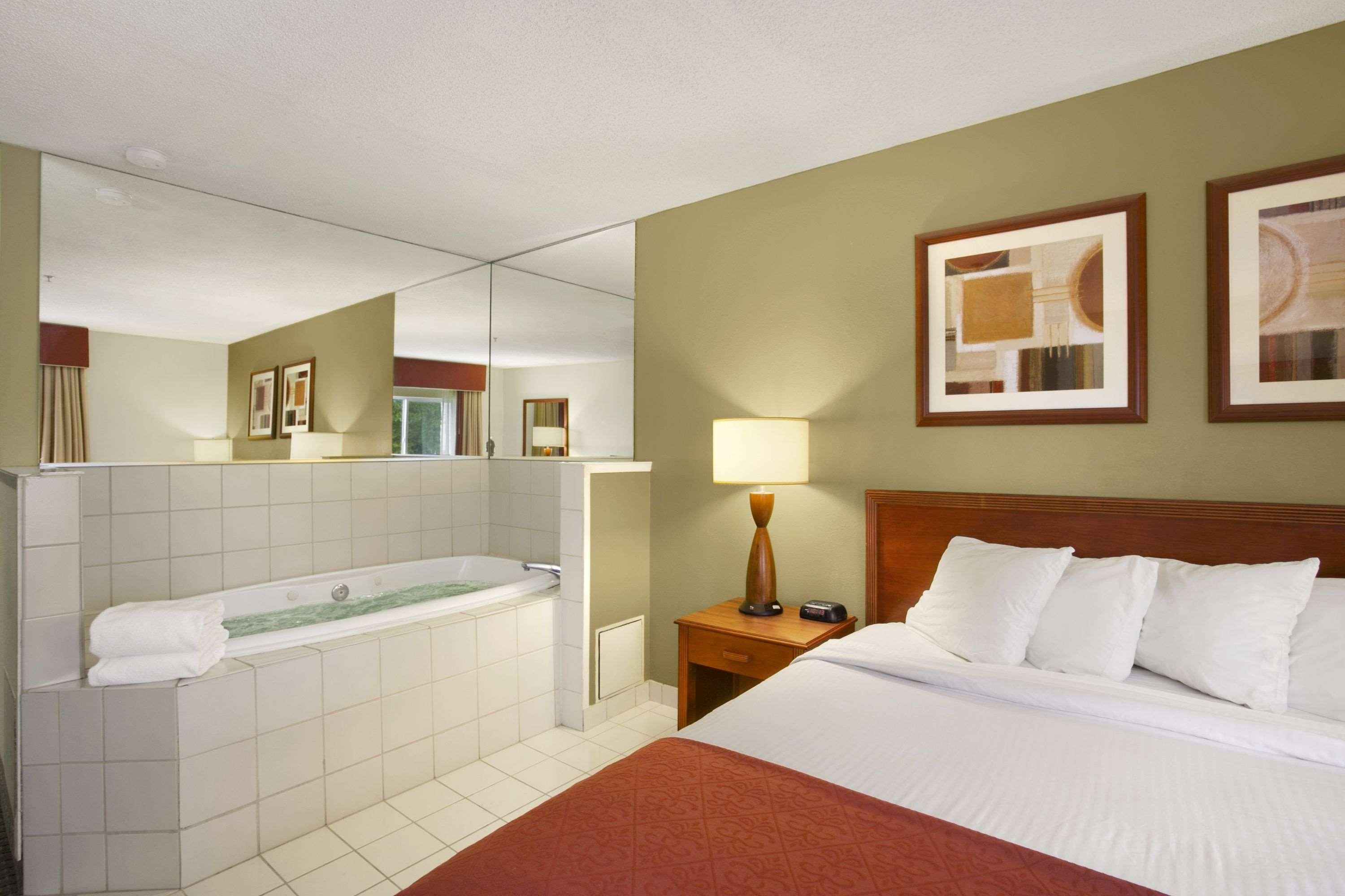 Baymont By Wyndham Evansville North/Haubstadt Warrenton Ngoại thất bức ảnh