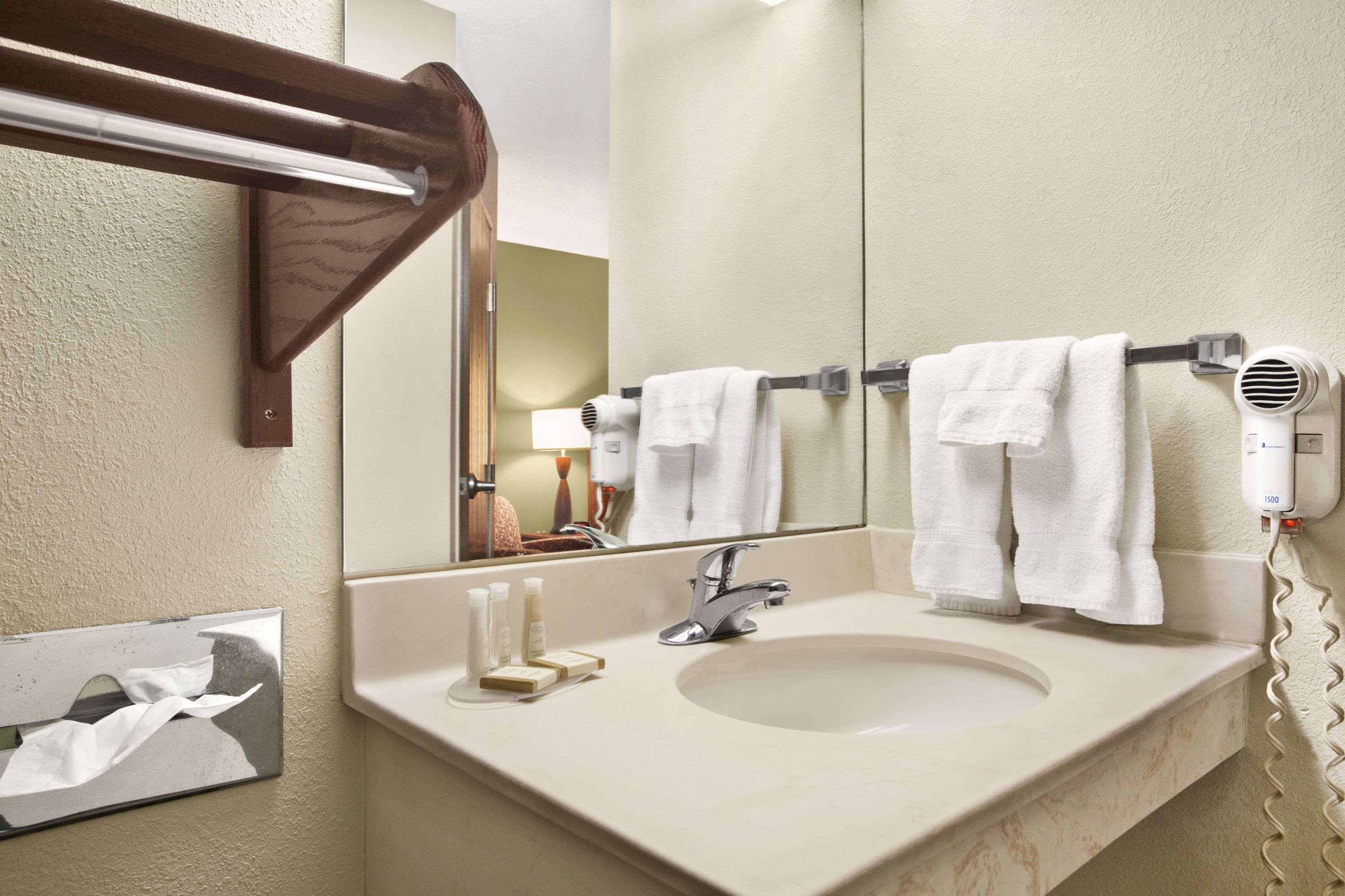 Baymont By Wyndham Evansville North/Haubstadt Warrenton Ngoại thất bức ảnh